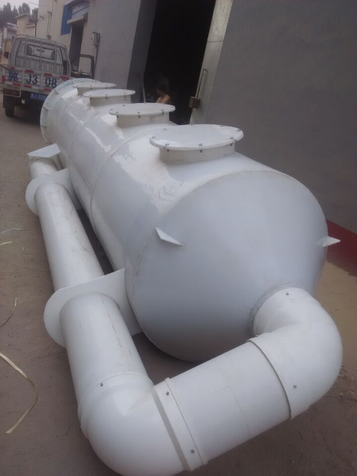 造紙廠廢氣惡臭處理采用什么方案，噴淋塔+UV光解氧化設備配套處理的一套方案。