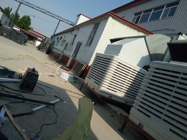 高效冷風(fēng)機(jī)，濕簾風(fēng)機(jī)，負(fù)壓風(fēng)機(jī)降溫哪種好