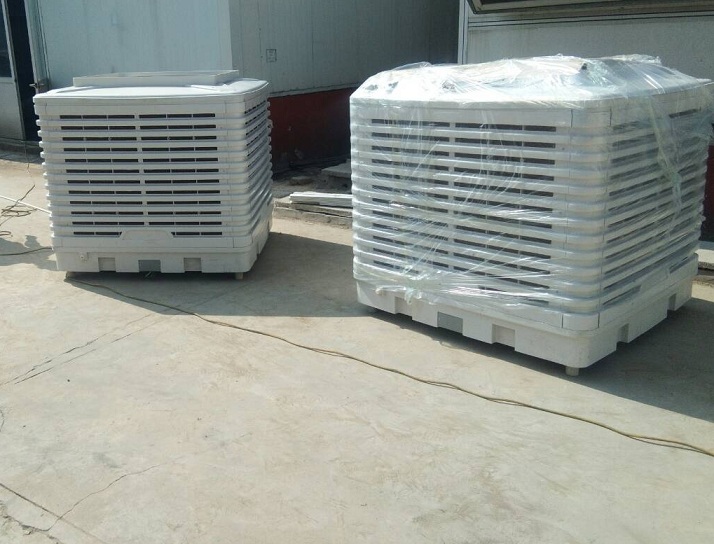 通風換氣型：如果室內空氣污濁，或者有異味等，同時還非常悶熱的車間廠房等場所，例如：印染車間、化工、電鍍或焊接、各種高密度養(yǎng)殖場所建議采用風機水簾降溫系統(tǒng)，此場所通風換氣是主要需求，兼顧降溫是次要需求。