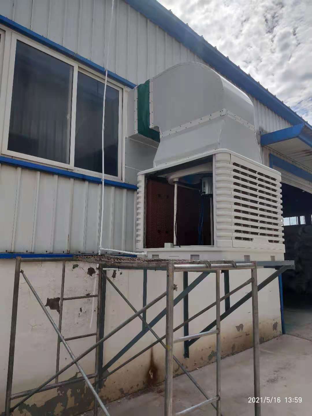 門窗廠降溫怎么做？工廠送風(fēng)降溫案例