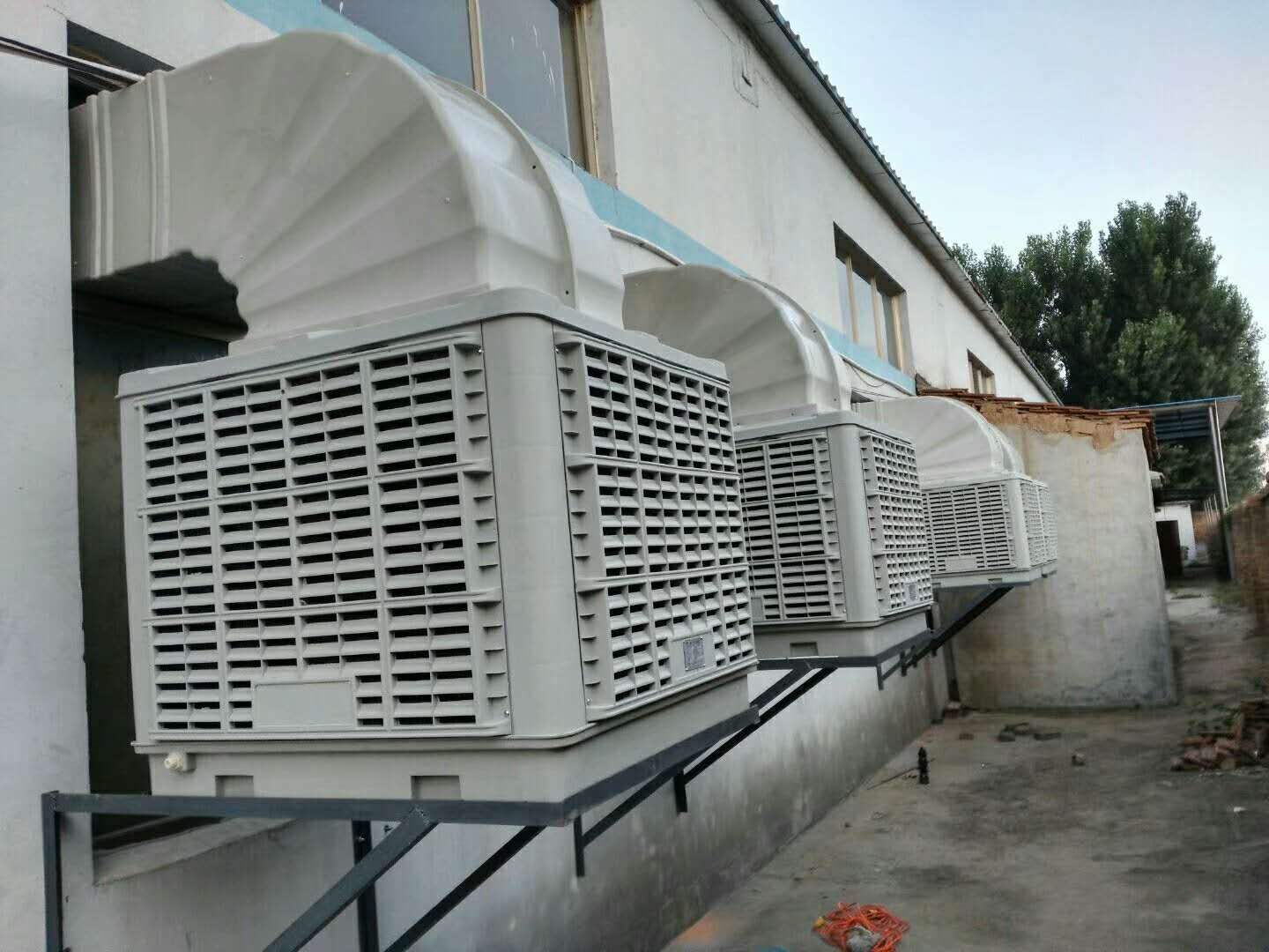 <a href='http://www.petroalliedgroup.com/products/lengnuan/' target='_blank' title='廠房通風(fēng)降溫' ><strong>廠房通風(fēng)降溫</strong></a>方案-車間降溫通風(fēng)系統(tǒng)工程解決方法大面積車間降溫用什么方法?六種大型<a href='http://www.petroalliedgroup.com/products/lengnuan/' target='_blank' title='廠房通風(fēng)降溫' ><strong>廠房通風(fēng)降溫</strong></a>方案.jpg